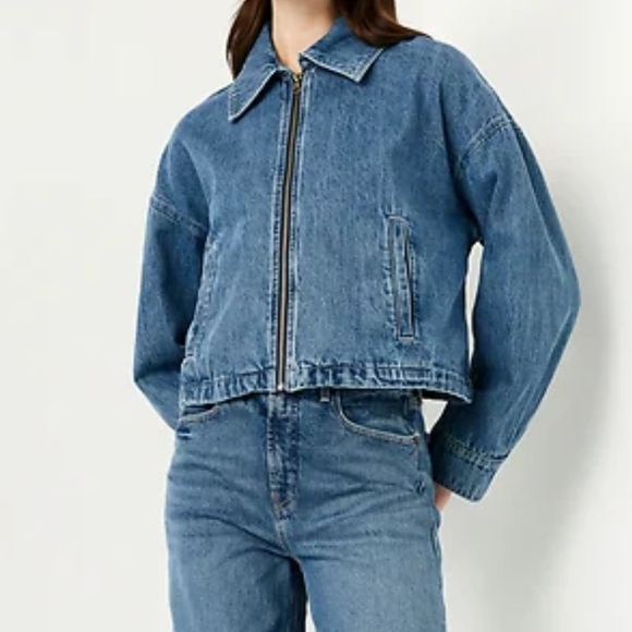 ⭐️Jean Zip Jacket - Picture 4 of 9